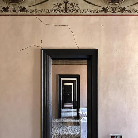 Palazzo Del Settecento Rávena