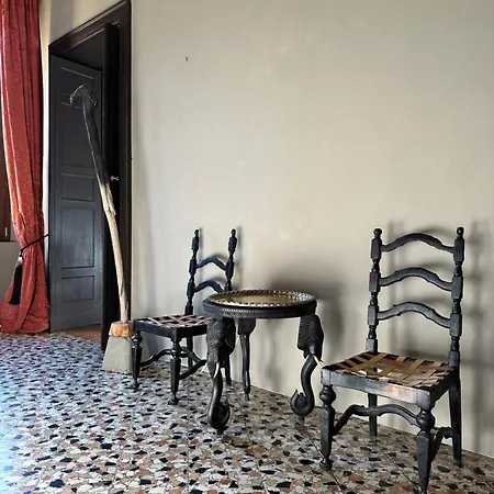 Palazzo Del Settecento * Rávena